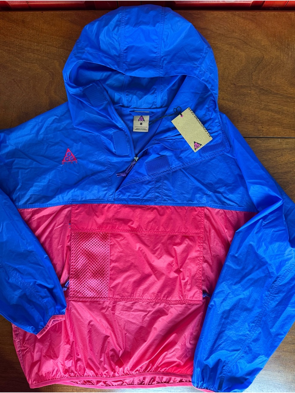 Nike ACG Anorak Jacket Men’s L Blue Pink Pullover Hooded Windbreaker NWT